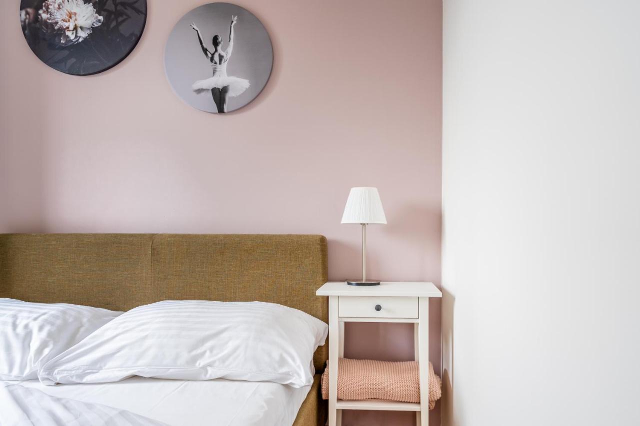 Charming & Cozy Ambiente Apartments Bratislava Eksteriør bilde